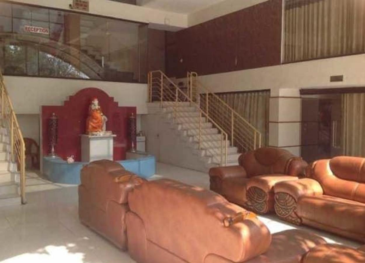 Manohar Mahal Jalgaon Exterior foto